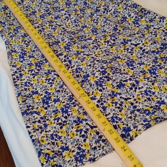 Old Navy Women's Floral Three Quarter Sleeve Medium Dress. Cottagecore, Summer - Picture 7 of 8